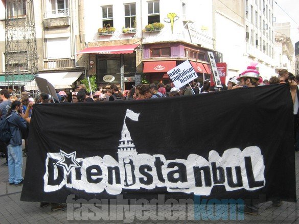 image-98B2_4ACBAC52 image-98B2_4ACBAC52